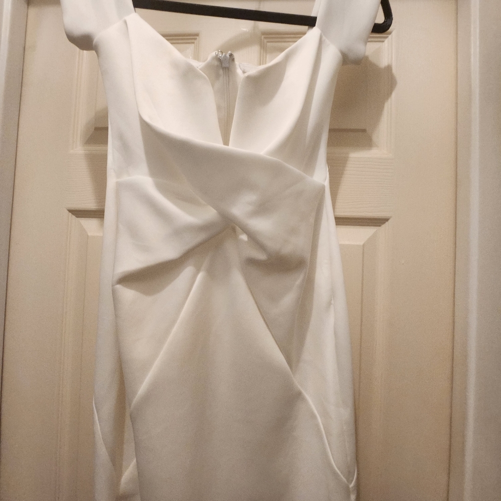 Dress - Picture 4 of 5